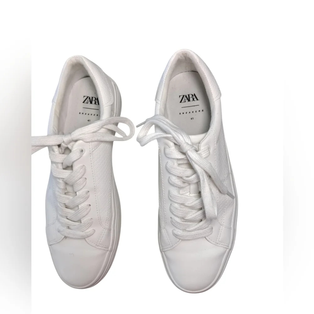 Zara White Everyday Sneakers  Leather Low Top Size 10 Minimalist Chic